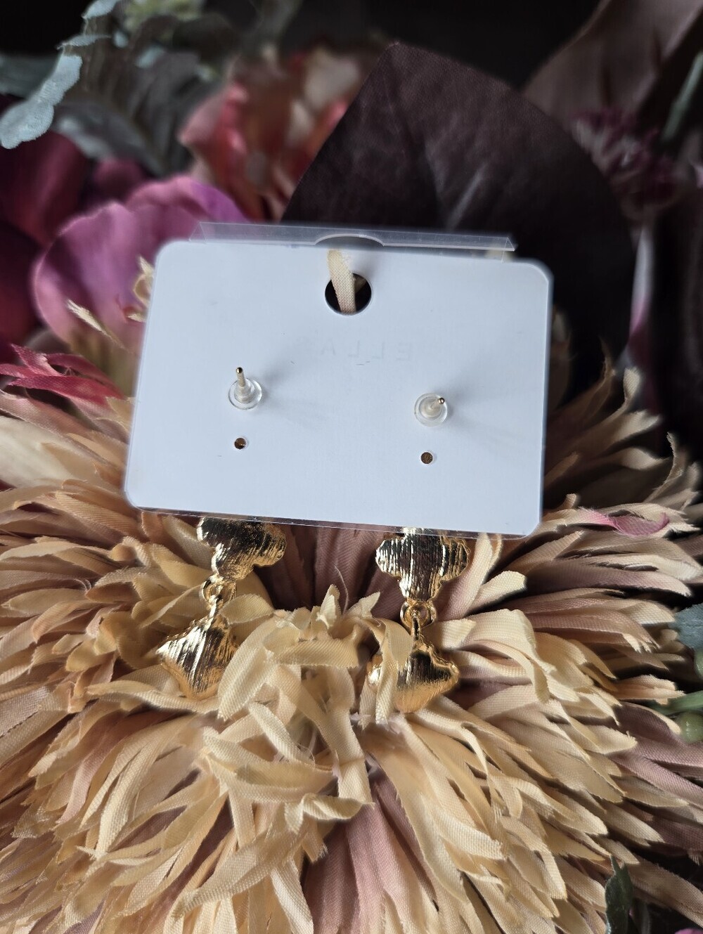 NWT ELLAS Black and Gold Clover Drop Earrings - Picture 4 of 16